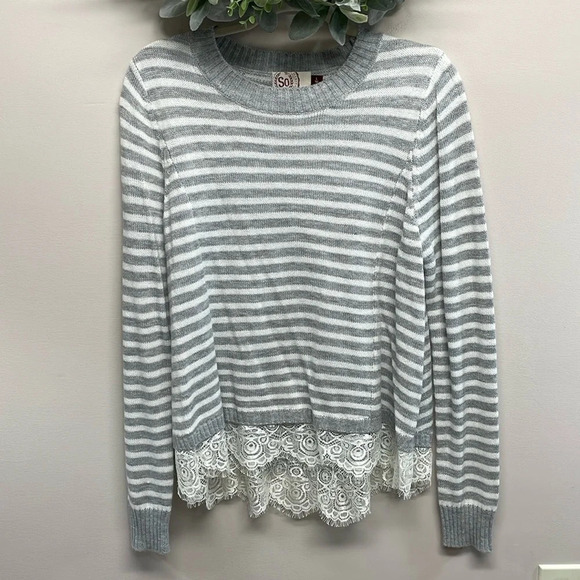 So Striped Long Sleeve Sweater Lace Hem L - Picture 1 of 15